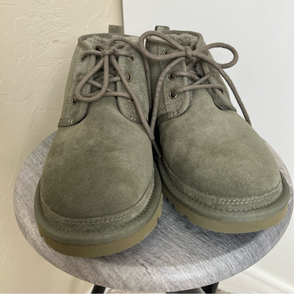 UGG - Picture 4 of 8